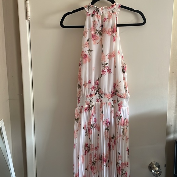 White House Black Market Pleated Midi Dress - Picture 7 of 7